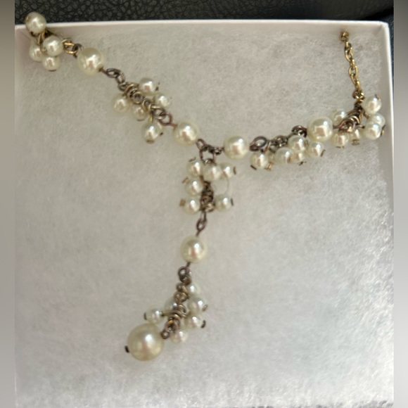 1928 gold drop statement necklace with simulated pearls - Picture 8 of 8